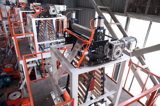 Tipo de Taiwán Biodegradable PLA Pbat Maíz Almidón CaCO3 Monocapa HDPE LDPE Película plástica Extrusora Máquina de soplado de película soplada